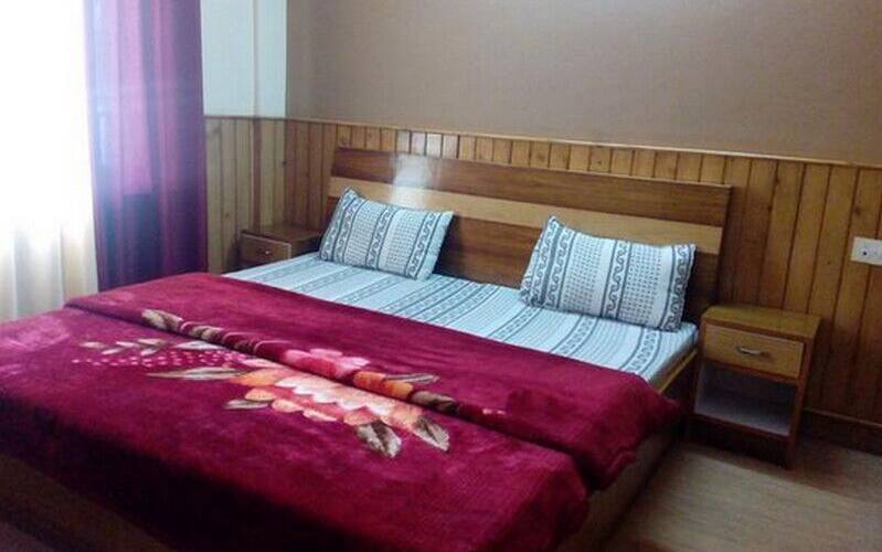 Hotel Hill Town, Srinagar 1